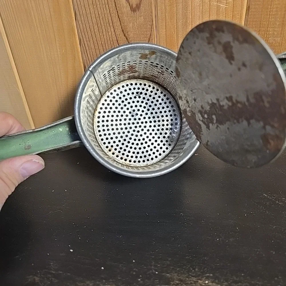 Primitive Green Handle Ricer‎ Potato Masher Food Press Metal